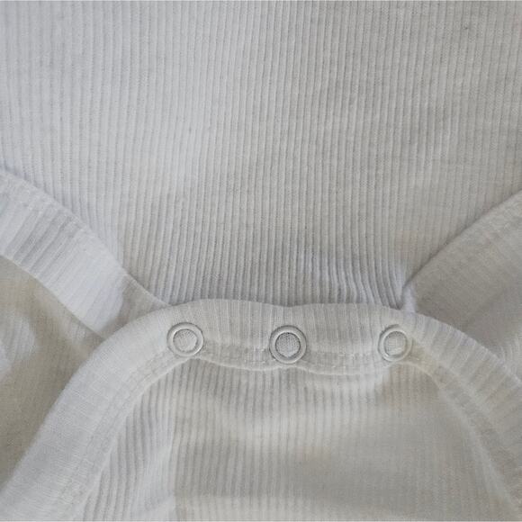 Chick pea kids baby "my first Halloween"‎ white one piece with snaps size 3-6mo - Picture 5 of 6